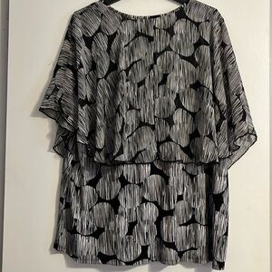 ADELE & MAY BLACK & WHITE 2-LAYER STRETCHY TOP